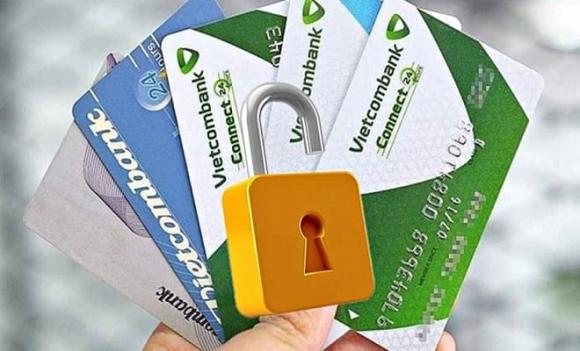 ngân hàng, Vietcombank, Techcombank, Agribank, VietinBank, khóa tài khoản giao dịch doanh nghiệp