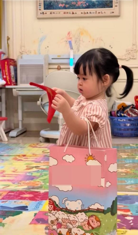 Hoa hậu Đỗ Mỹ Linh, sao Việt