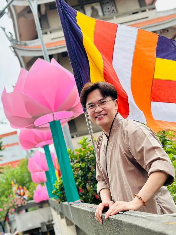 Sao Việt 12/5, tin sao việt mới nhất