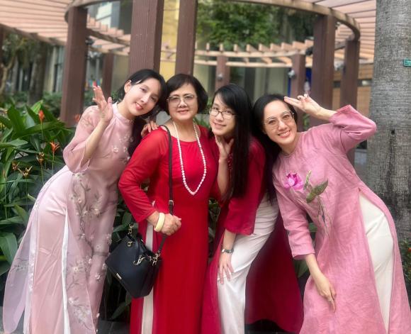 Sao Việt 12/5, tin sao việt mới nhất