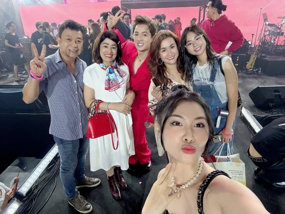 Sao Việt 12/5, tin sao việt mới nhất