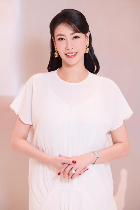 Sao Việt 12/5, tin sao việt mới nhất