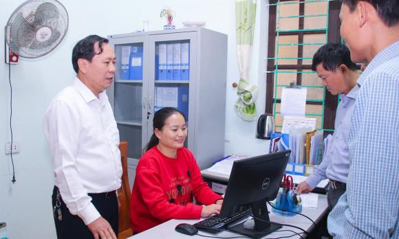 cán bộ, lương cán bộ huyện, kiến thức