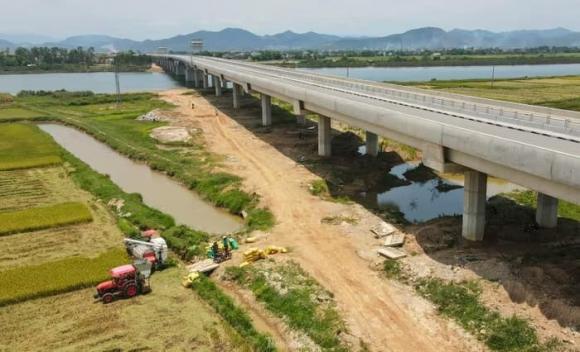 Cây cầu nghìn tỷ dài nhất cao tốc Bắc Nam, cao tốc Bắc Nam