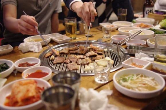 phép lịch sự, bàn ăn
