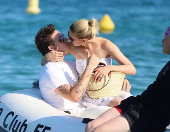 Brooklyn Beckham, cậu cả nhà Beckham, Nicola Peltz