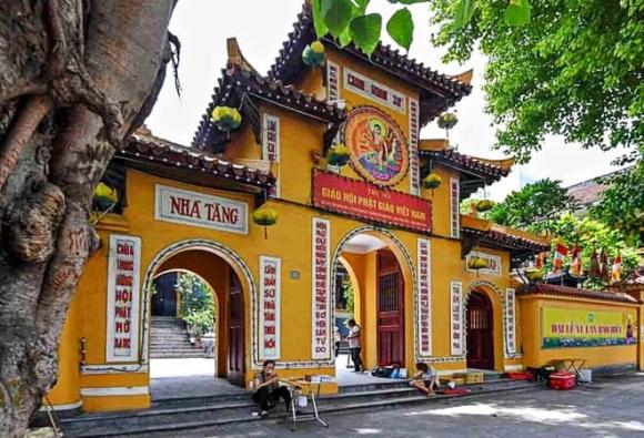 ngôi chùa, xá lợi Phật, chùa Thanh Tâm, chùa Quán Sứ, chùa Tam Chúc, núi Bà Đen 