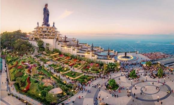 ngôi chùa, xá lợi Phật, chùa Thanh Tâm, chùa Quán Sứ, chùa Tam Chúc, núi Bà Đen 