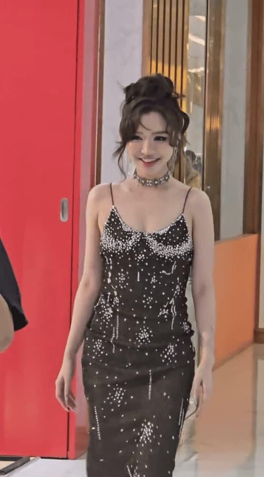 Bích Phương, ca sĩ Bích Phương, sao Việt 