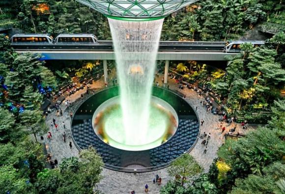 Singapore, Láng giềng Việt Nam, sân bay quốc tế Changi, đảo quốc sư tử