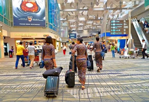 Singapore, Láng giềng Việt Nam, sân bay quốc tế Changi, đảo quốc sư tử