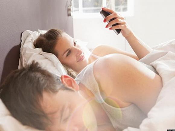 vợ ngoại tình, phụ nữ không nên dùng điện thoại ban đêm, tâm sự gia đình