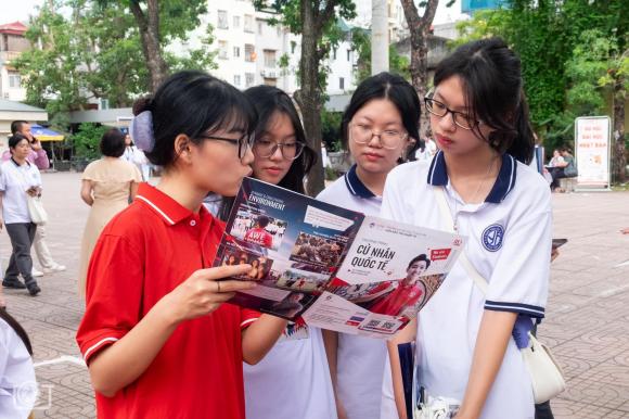 THPT Yên Hòa, tỷ lệ chọi của THPT Yên Hòa, kiến thức