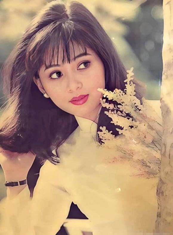 Thủy Tiên, Johnathan Hạnh Nguyễn, nhan sắc CEO Thủy Tiên