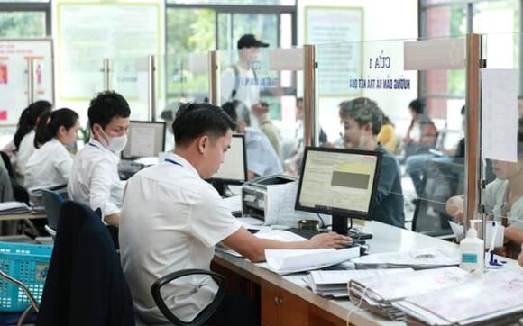 Cán bộ, công chức, kiến thức