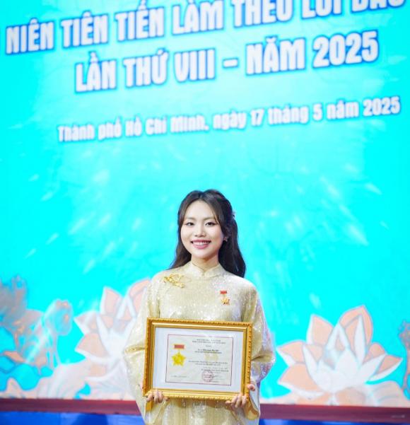 ca sĩ Phương Mỹ Chi, sao Việt