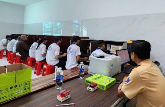 Thi lý thuyết bằng lái xe hạng A, bằng lái xe máy
