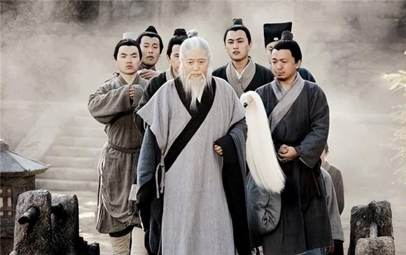 Người có ba tướng, không giàu cũng thịnh