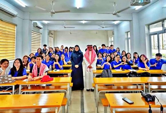 ngành ngôn ngữ hiếm, ngành khát nhân lực, ngành lương cao