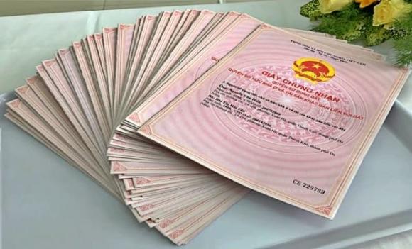 sổ đỏ, thu hồi sổ đỏ, Giấy chứng nhận quyền sử dụng đất, Luật Đất đai 2024
