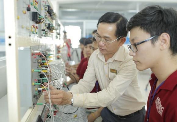 tiếng Anh, không giỏi tiếng anh học ngành nào, chọn ngành học
