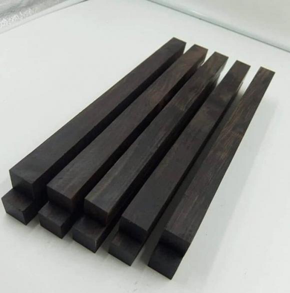 Gỗ quý hiếm, Gỗ đen châu Phi
