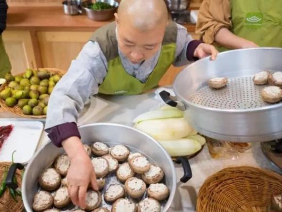 tại sao nhà sư ăn chay nhưng vẫn tăng cân, ăn chay có tăng cân không