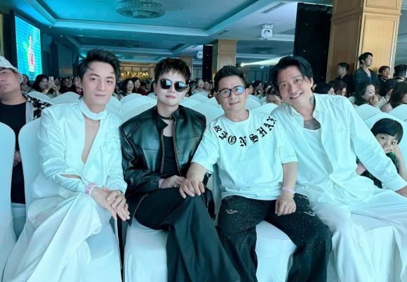 Sao Việt 22/5, tin sao việt mới nhất