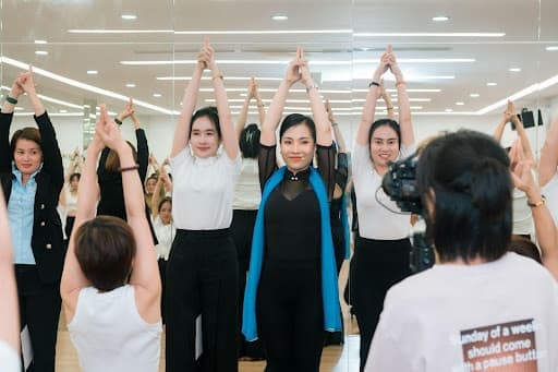 va2-ngoisaovn-w512-h341-ngoisaovn-w512-h341 3 CEO Vân Anh Lê, Vân Anh, Nha khoa Anh Dental