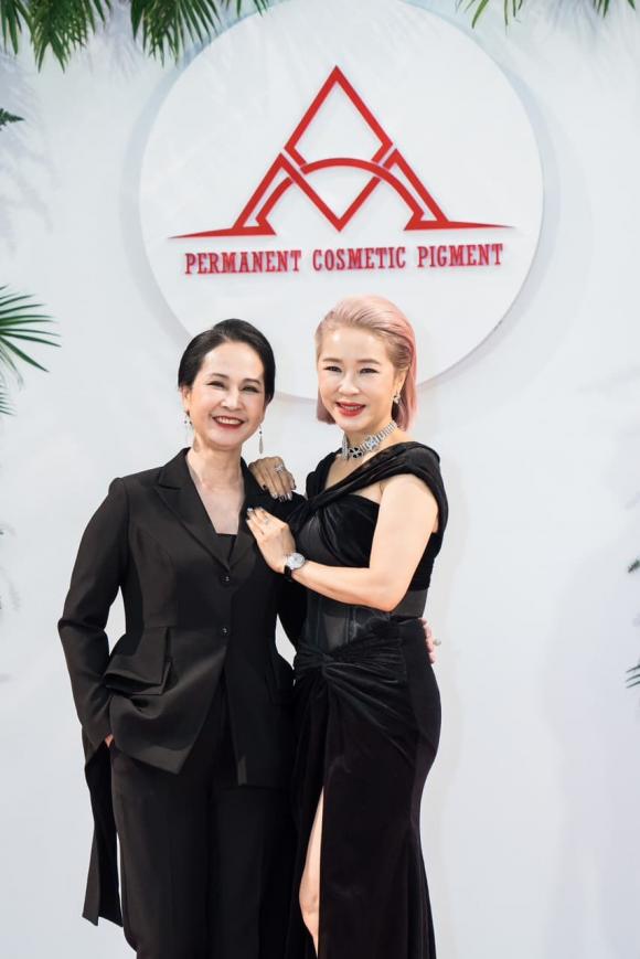 Nghệ nhân Hương Aoki, Hương Aoki, phun xăm hữu cơ