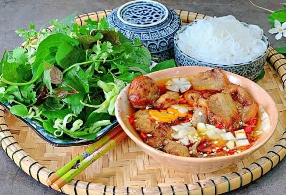 Hà Nội, món ngon Hà Nội, đặc sản Hà Nội, phở bò, phở gà, chả cá, bún chả