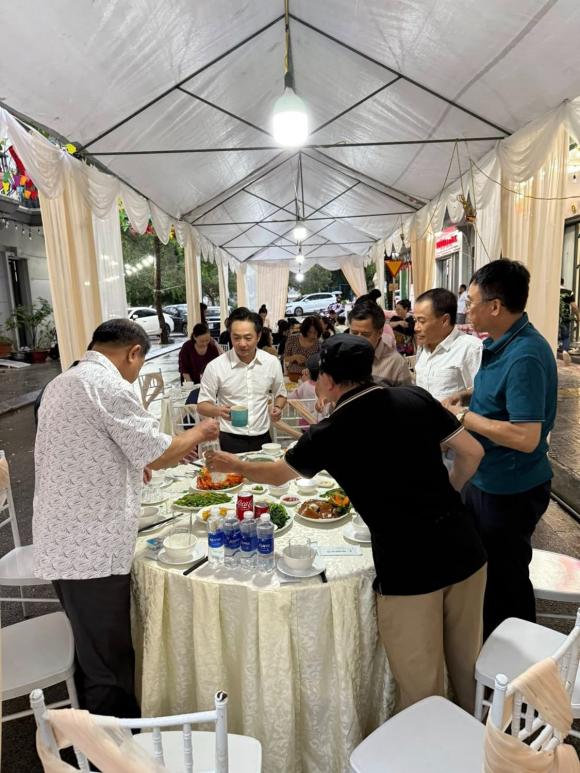 doanh nhân cường đô la,nữ ca sĩ đàm thu trang,sao Việt
