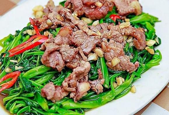 rau muống, rau siêu giàu vitamin C, rau tốt cho da