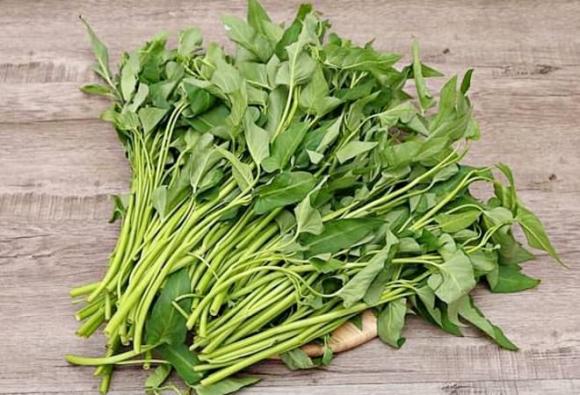 rau muống, rau siêu giàu vitamin C, rau tốt cho da