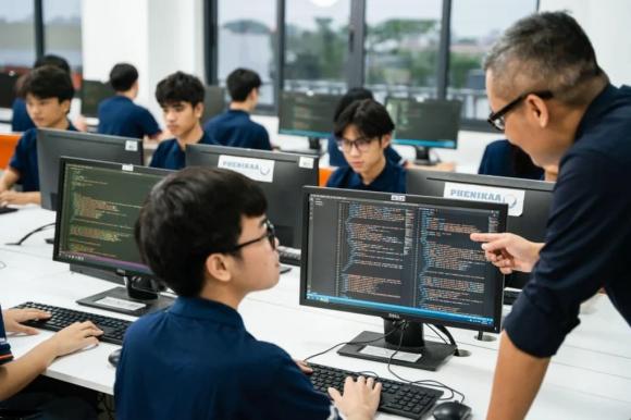 ngành không phải lo thất nghiệp, chọn ngành nghề, ngành dễ xin việc