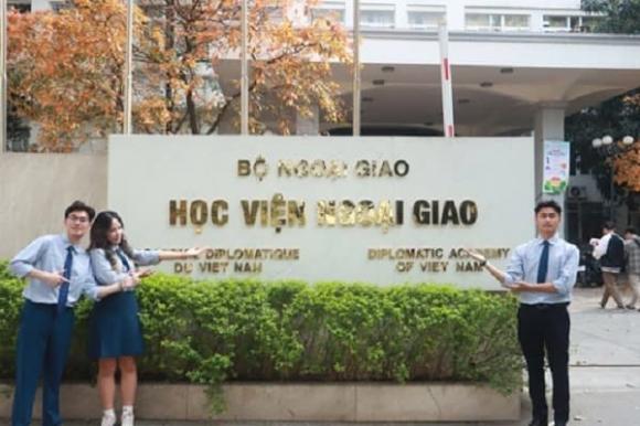 Học viện Ngoại giao, tuyển sinh đại học, học phí đại học năm 2025