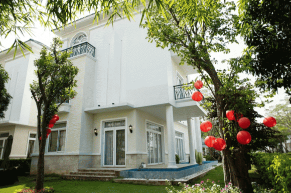 Nữ hoàng ảnh lịch, diễn viên Thanh Mai, sao Việt