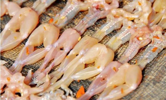 ẩm thực Việt Nam, Vũ nữ chân dài miền Tây, Gỏi cá nhảy Sơn La, Chả rươi Hà Nội, Thịt chuột đồng miền Tây, Thắng cố Sa Pa