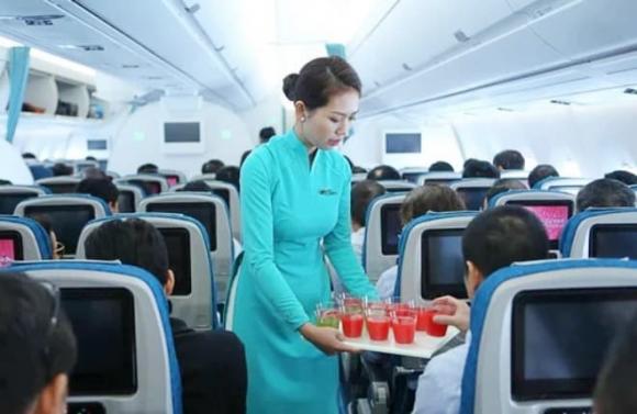 tiếp viên hàng không, ngành nghề, ngành lương cao, ngành không cần bằng đại học