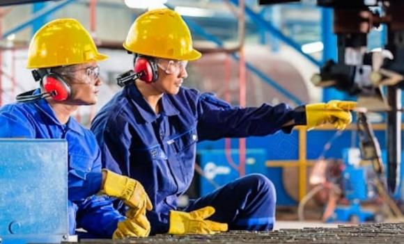 ngành nghề, ngành có nguy cơ thất nghiệp cao, AI,  ChatGPT, thu ngân, nhà báo, công nhân nhà máy 