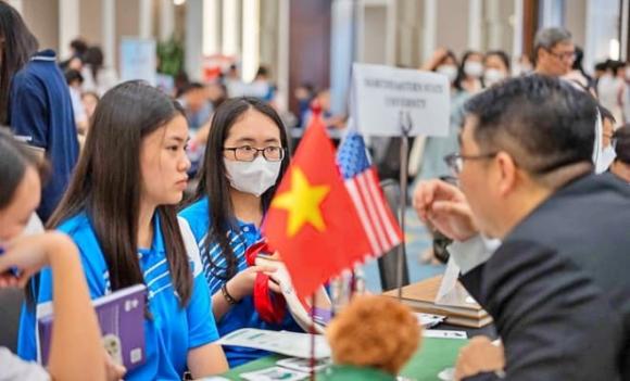 Mỹ, visa du học Mỹ, Mỹ tạm dừng cấp visa du học, Tổng thống Donald Trump