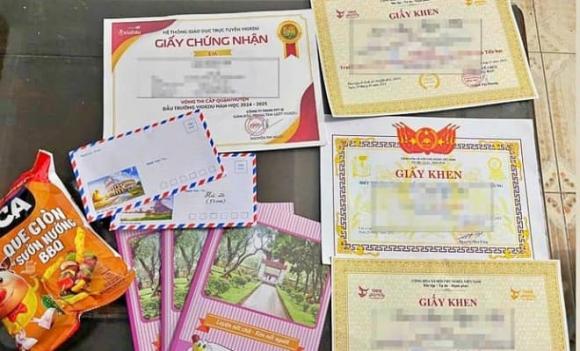 tổng kết năm học, giấy khen, khoe thành tích