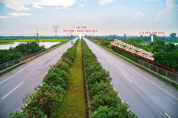 nhà ga rộng bậc nhất, tuyến đường sắt 8 tỷ