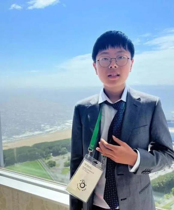thần đồng toán học, thi Olympic Toán Quốc tế, sử họa gia
