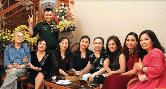 NSND Trùm Thịnh, NSND Cả Tam, sao Việt
