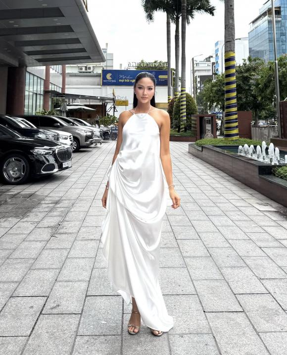 Sao Việt 4/6, tin sao việt mới nhất
