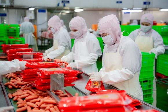 C.P, ồn ào CP, kiến thức