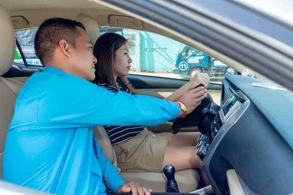 nghề hot, chọn ngành nghề, nghề dạy lái