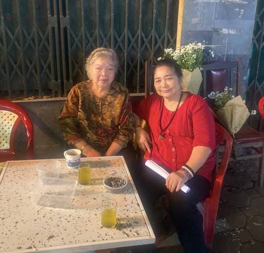 NSƯT Lê Mai, sao Việt