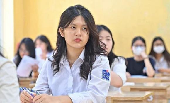 Nữ giới khối D, ngành học, ngành không lo thất nghiệp, ngôn ngữ, du lịch, kinh tế, nhà hàng - khách sạn